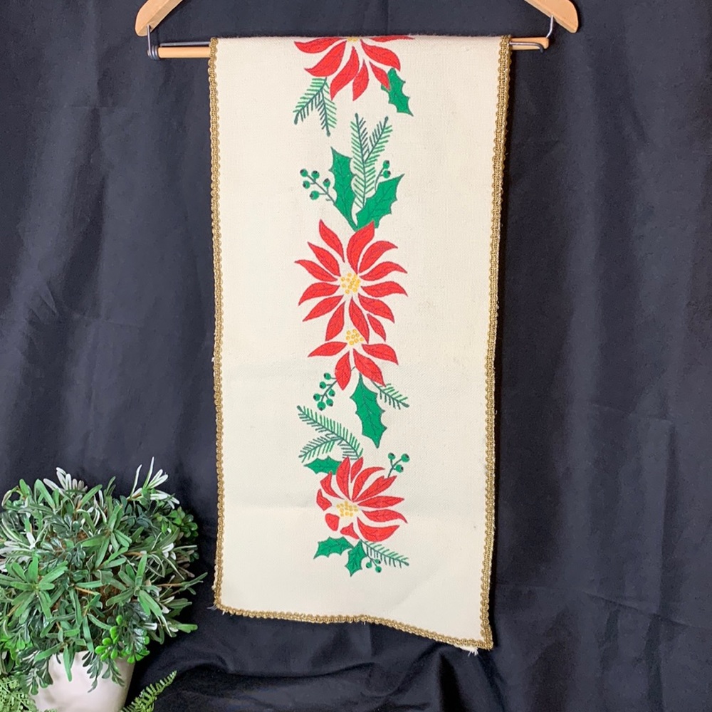 Beautiful vintage hand stenciled cotton Christmas table runner